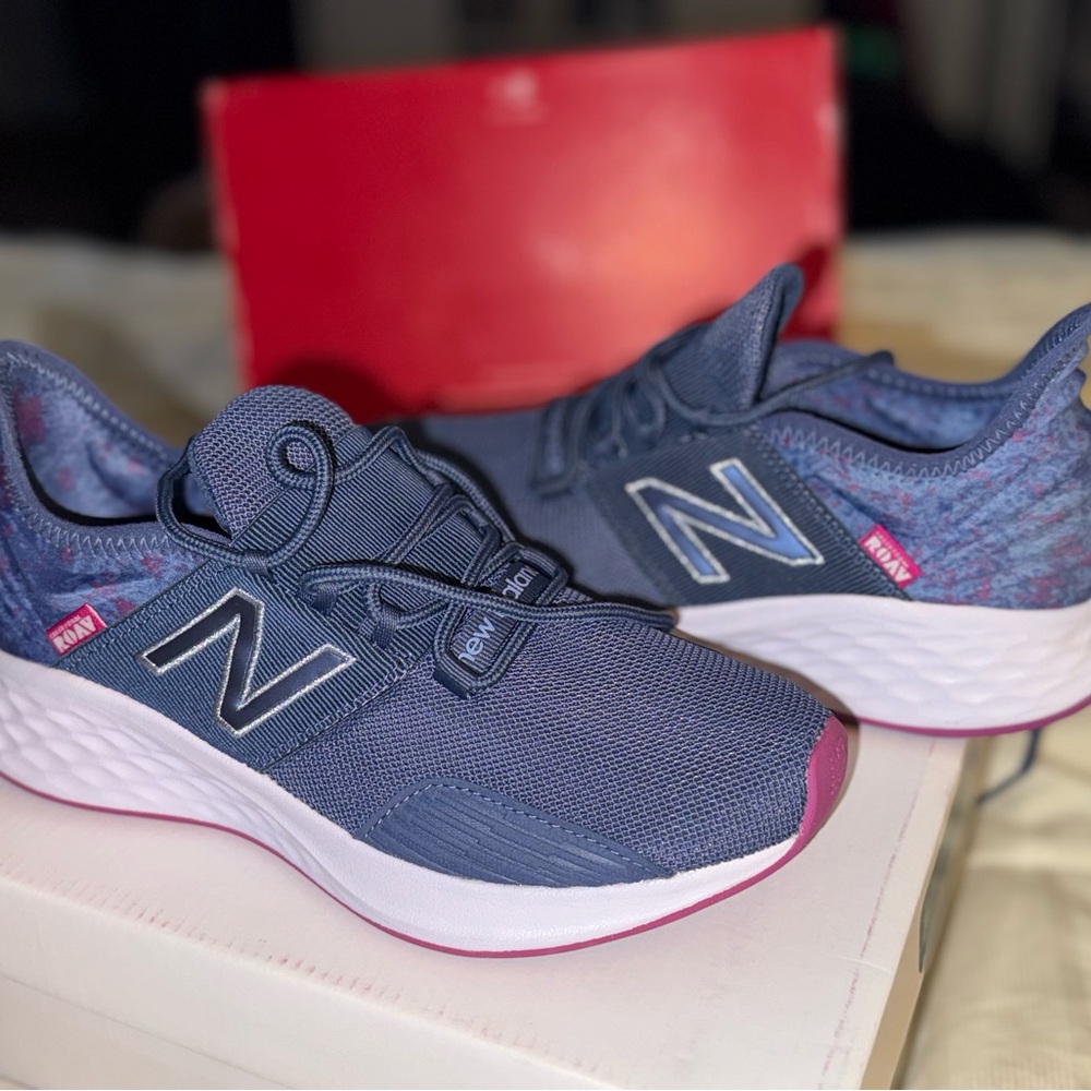 New Balance Fresh Foam Roav Women's Sneakers in Light Purple and Pink